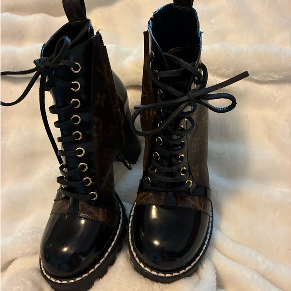 Louis Vuitton Black and Brown Heeled Boots - Picture 4 of 8